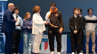 Benemerenzeteatrorovigo Fn 37